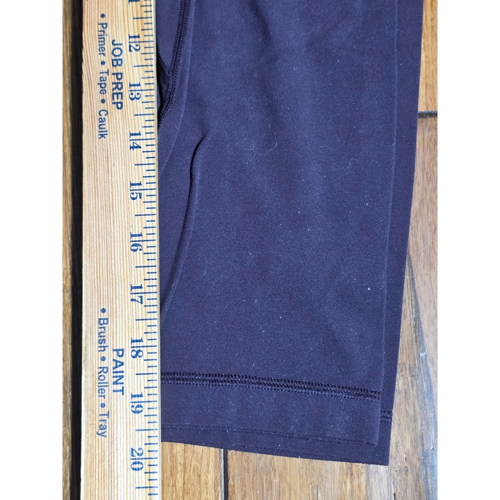 Lululemon Womens High Rise Crop Leggings Purple Plum Athletic Yoga Pants Size 4 - Picture 5 of 5